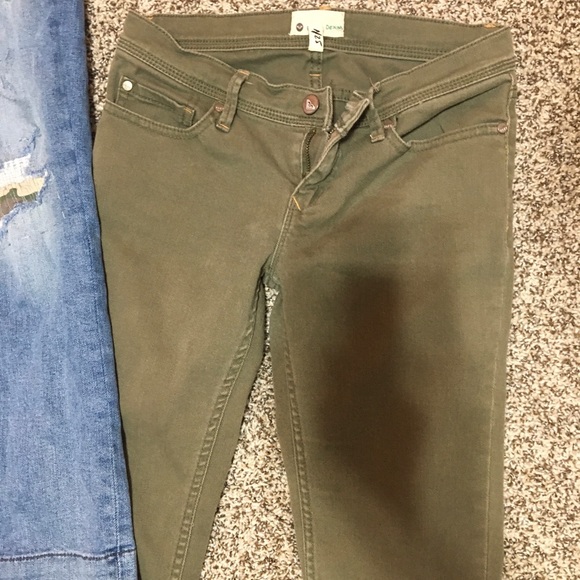 X3 Pairs of Size 0 (24) Jeans! - Picture 4 of 7